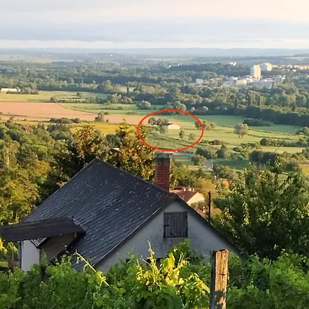 Sarkanyfeszek Szallashely * Cserszegtomaj